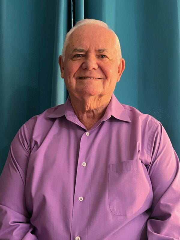 Pat, guitarist and all around musician in Coverplay